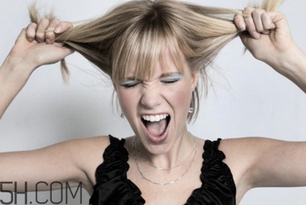 情緒不穩(wěn)會(huì)影響月經(jīng)嗎？影響月經(jīng)的因素有哪些？