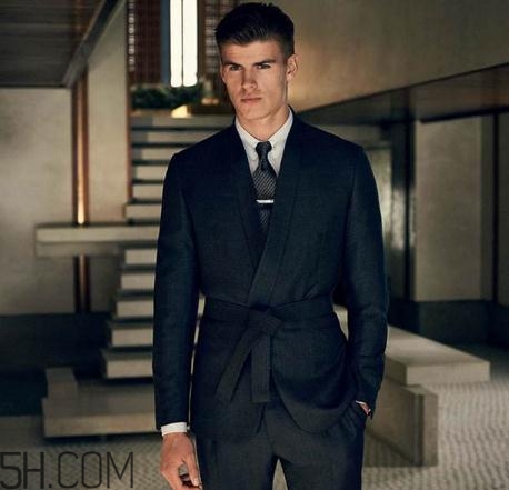 brioni西服要多少錢？brioni西裝價(jià)格