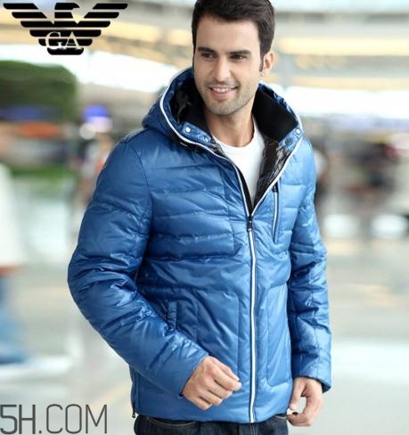 阿瑪尼羽絨服怎么樣？阿瑪尼羽絨服偏小嗎？