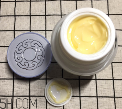 片仔癀珍珠膏能美白淡斑嗎？使用心得