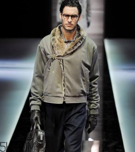 阿瑪尼衣服尺碼偏大嗎？阿瑪尼尺碼對照表