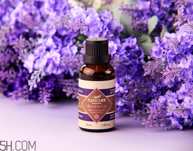 薰衣草精油泡腳的好處？薰衣草精油泡腳的方法？