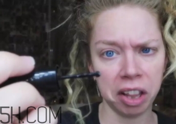 嬌蘭滾輪眼線筆怎么用？嬌蘭滾輪眼線筆怎么樣