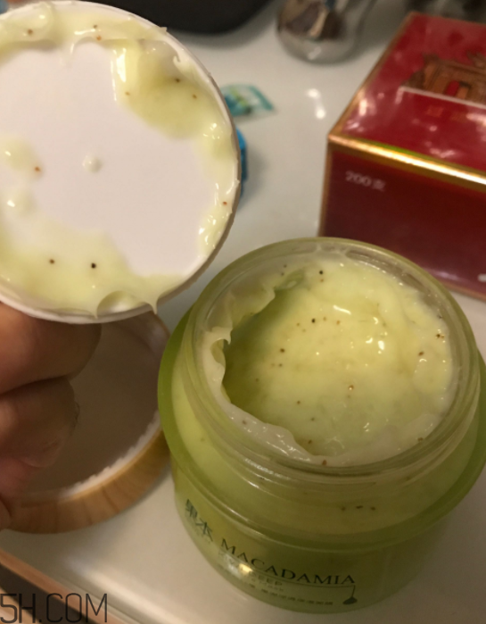 詩婷露雅果泥面膜什么功效？敷完要洗嗎？