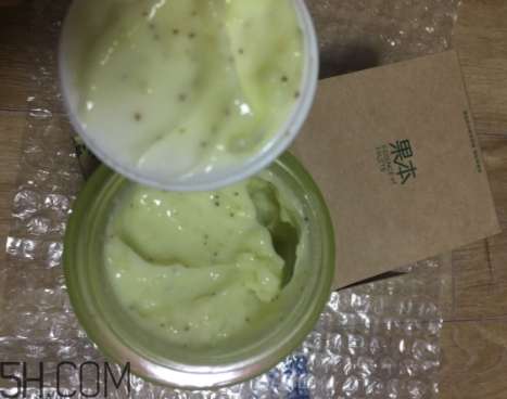 詩婷露雅果泥面膜什么功效？敷完要洗嗎？