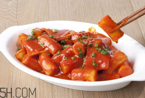 年糕太硬切不動怎么辦 年糕太硬怎么切 年糕太硬切不動怎么辦 年糕太硬怎么切