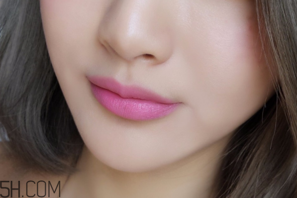 絲芙蘭柔光氣墊腮紅怎么樣？絲芙蘭奇幻薄紗氣墊唇彩試色