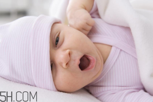 斷奶應該是怎樣的一個過程？斷奶的過程中要注意哪些問題？