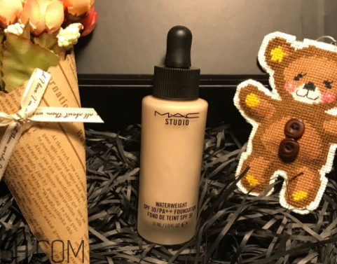 mac魅可和玫珂菲哪個(gè)好？mac魅可和make up for eve對(duì)比