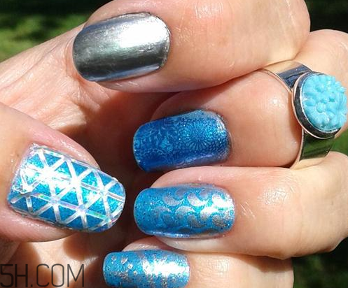 鏡面美甲怎么做步驟 怎么選購(gòu)指甲油 鏡面美甲怎么做步驟 怎么選購(gòu)指甲油