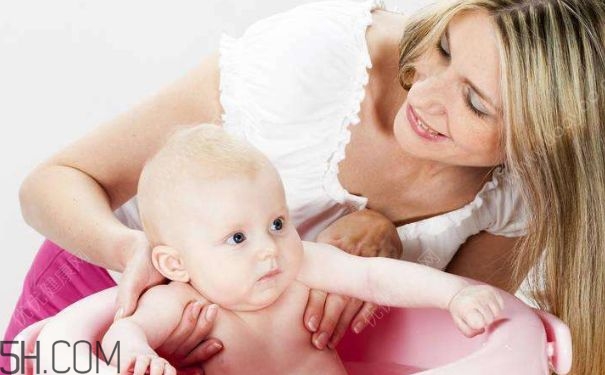 寶寶的貼身衣服要怎樣挑選？怎樣清洗寶寶的貼身衣服？