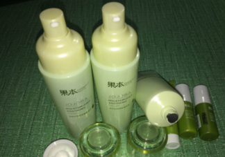 詩(shī)婷露雅荷荷巴系列有刺激嗎？適合敏感肌嗎？