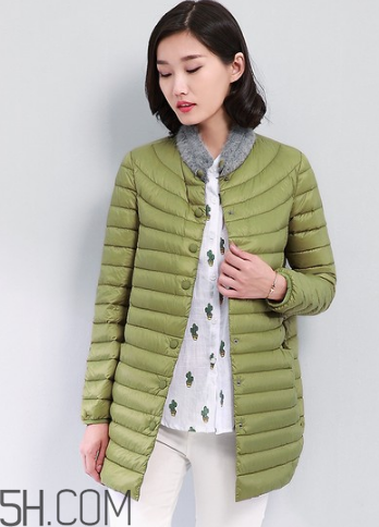 輕薄羽絨服保暖嗎？羽絨服的充絨量標(biāo)準(zhǔn)多少？