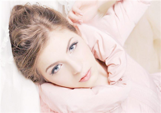 羽絨服出毛是怎么回事？羽絨服怎么清洗干凈？