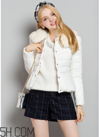 女裝羽絨服怎么保養(yǎng)？輕薄羽絨服怎么搭配？