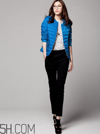 女裝羽絨服怎么保養(yǎng)？輕薄羽絨服怎么搭配？