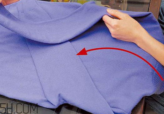 女裝羽絨服怎么保養(yǎng)？輕薄羽絨服怎么搭配？