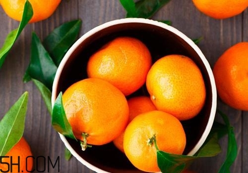 喉嚨痛可以吃橘子嗎？吃了橘子喉嚨痛怎么辦？