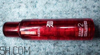 羽西靈芝水油不油？適合油皮嗎？