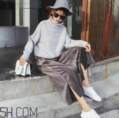 金絲絨褲子配什么上衣？金絲絨上衣搭配