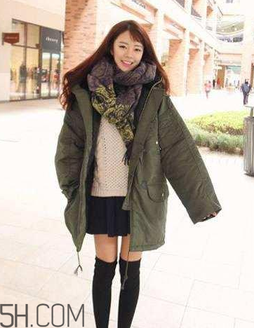 羽絨服搭配什么褲子好看？羽絨服搭配推薦