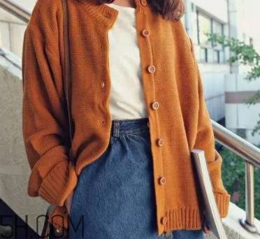 橘色衣服怎么搭配？橘色衣服搭配指南