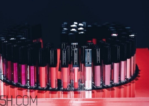 紀(jì)梵希禁忌之吻唇彩多少錢？紀(jì)梵希禁忌之吻唇釉色號(hào)