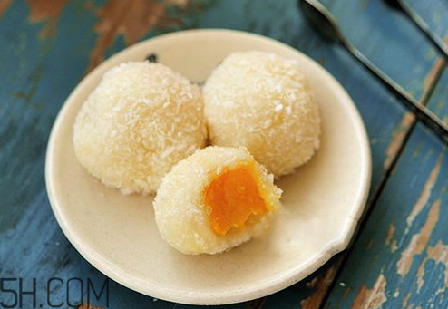 糯米糍用什么粉 糯米糍用熱水開粉嗎 糯米糍用什么粉 糯米糍用熱水開粉嗎