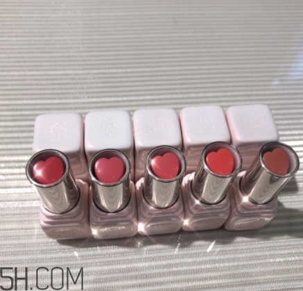 嬌蘭愛(ài)心粉管唇膏多少錢(qián)？嬌蘭愛(ài)心口紅上市時(shí)間