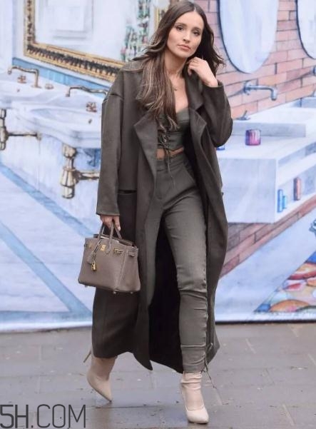 襪靴顯腿粗嗎？襪靴適合什么人？