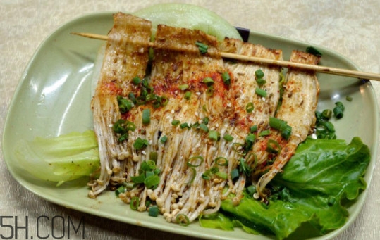 烤金針菇好吃的做法 烤箱版與家庭版推薦 烤金針菇好吃的做法 烤箱版與家庭版推薦