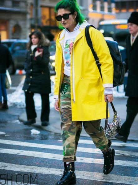 沖鋒衣搭配什么鞋子？沖鋒衣搭配鞋子圖片