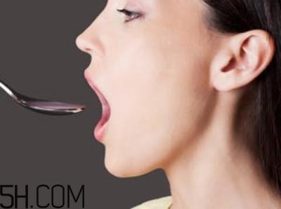 咽喉炎能吃什么水果？咽喉炎的癥狀有哪些？