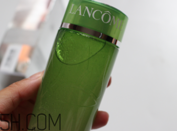 蘭蔻水光潤養(yǎng)美容液油不油？適合油皮嗎？