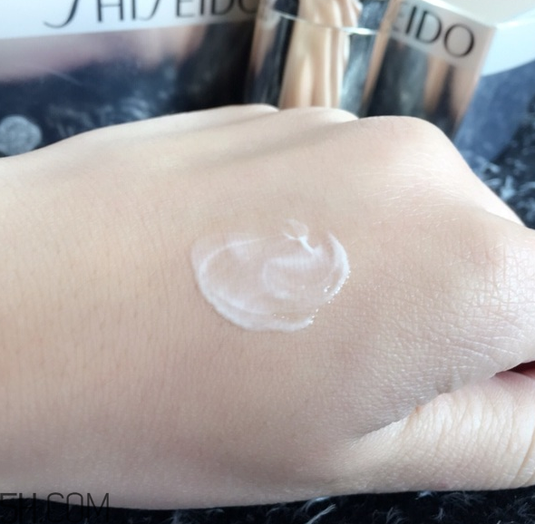 資生堂百優(yōu)眼霜新舊版對比 資生堂新百優(yōu)眼霜使用方法 資生堂百優(yōu)眼霜新舊版對比 資生堂新百優(yōu)眼霜使用方法