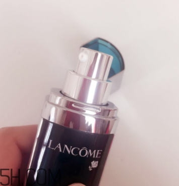 蘭蔻美膚修護(hù)精華乳有刺激嗎？適合敏感肌嗎？