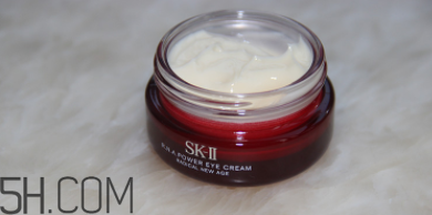 SK-II大眼眼霜油不油？秋冬用厚重嗎？
