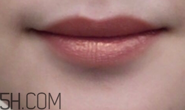 mac魅可人魚姬眼影日常嗎？mac魅可人魚姬眼影是什么顏色