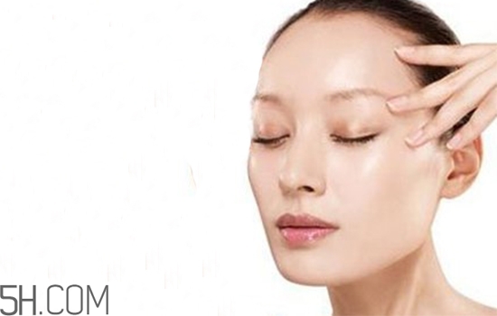 眼霜分幾種？眼霜和眼部精華一樣嗎？