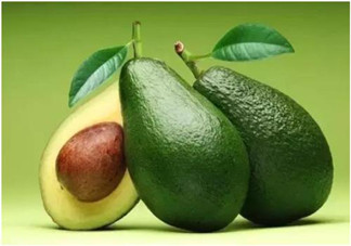 生牛油果寶寶能吃嗎？嬰兒吃牛油果要蒸熟嗎？