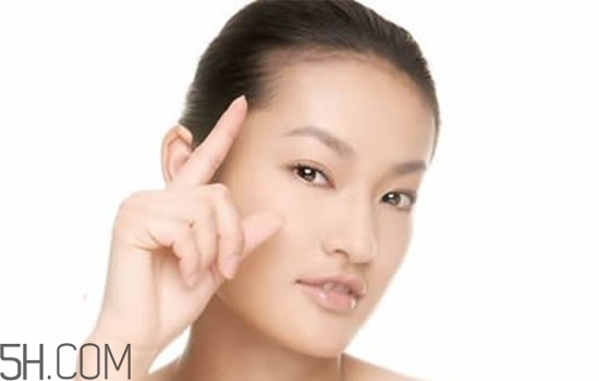 眼霜分幾種？眼霜和眼部精華一樣嗎？