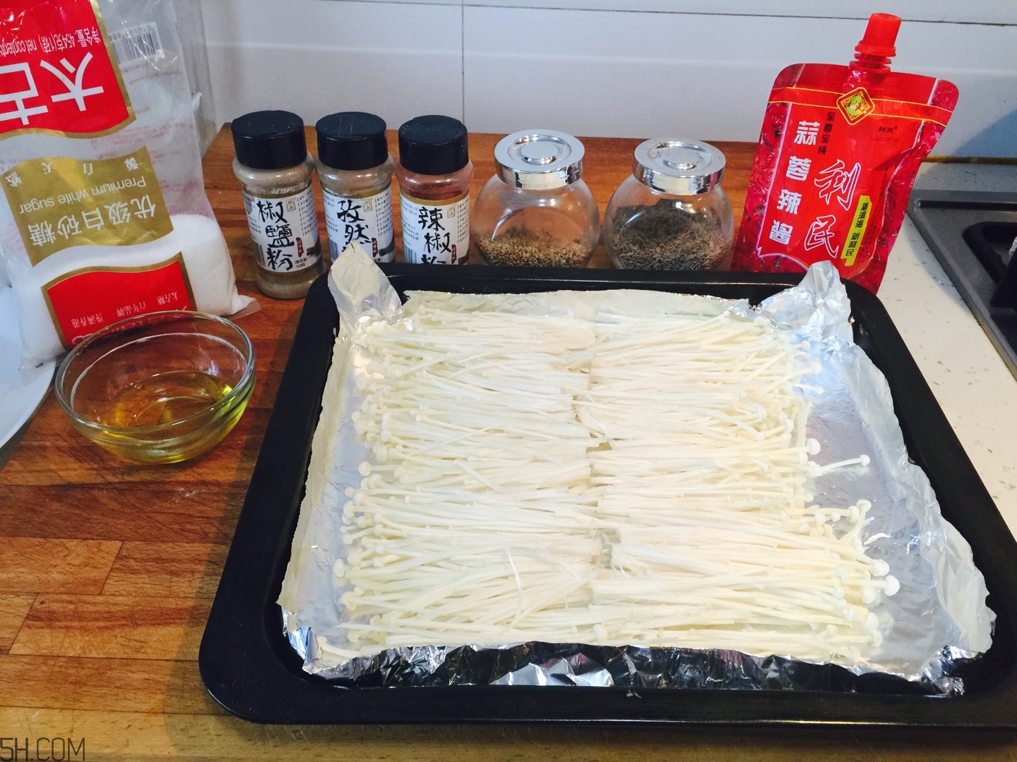 烤金針菇好吃的做法 烤箱版與家庭版推薦 烤金針菇好吃的做法 烤箱版與家庭版推薦