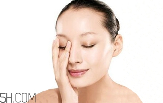 眼霜分幾種？眼霜和眼部精華一樣嗎？