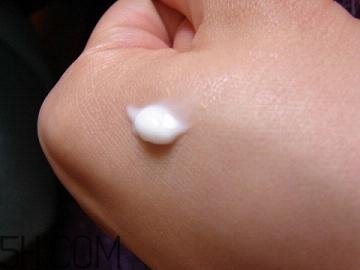 雪花秀眼霜怎么用？雪花秀閃理眼霜使用心得