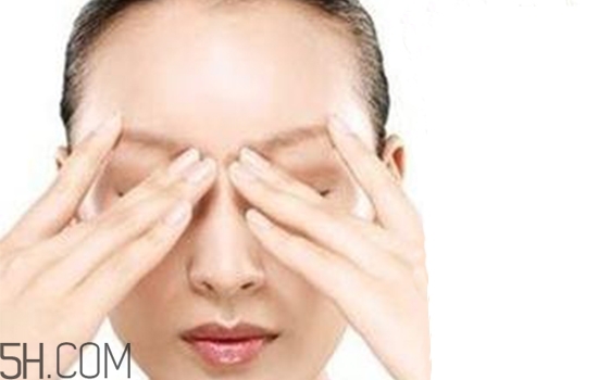 眼霜分幾種？眼霜和眼部精華一樣嗎？