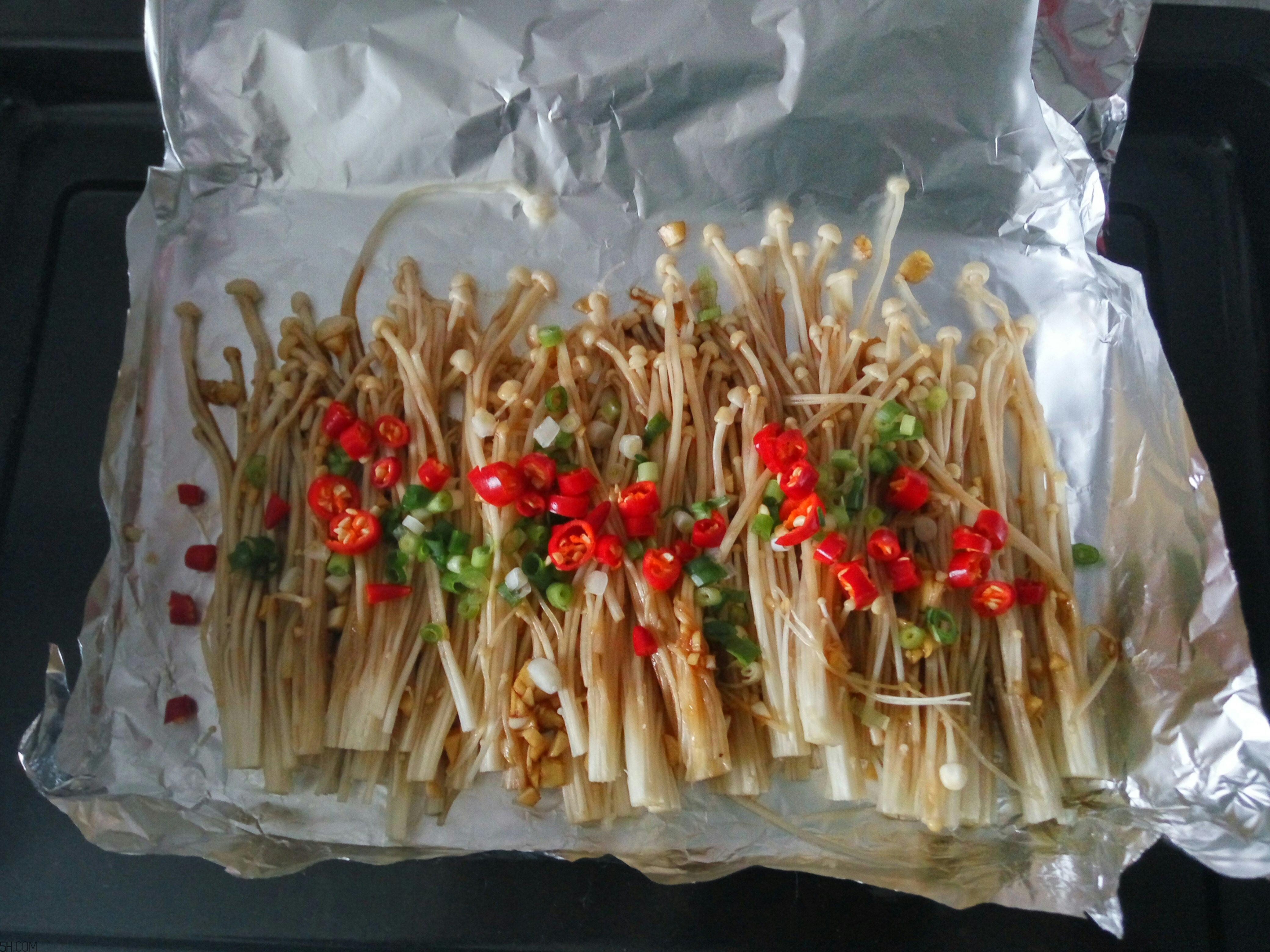 烤金針菇好吃的做法 烤箱版與家庭版推薦 烤金針菇好吃的做法 烤箱版與家庭版推薦