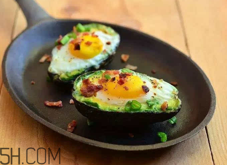 牛油果和蝦能一起吃嗎？吃完牛油果可以吃蝦嗎？