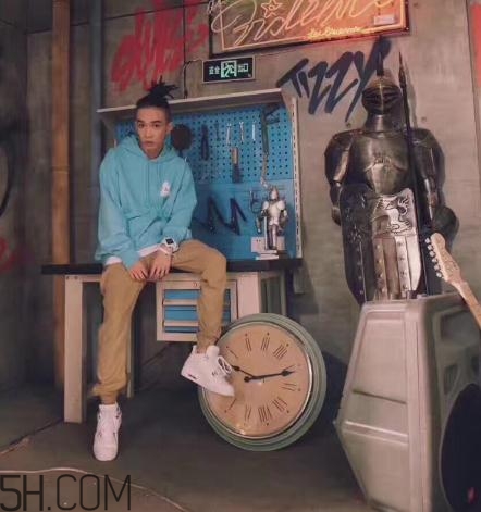 palace衛(wèi)衣多少錢？palace衛(wèi)衣價(jià)格