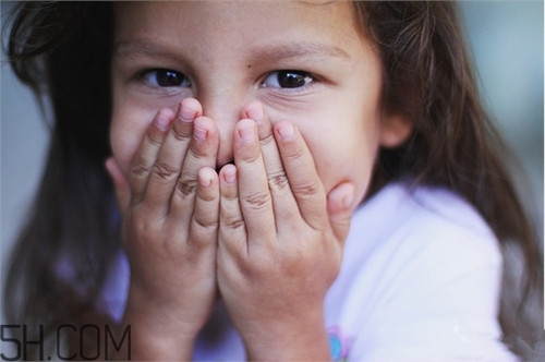 總打嗝是怎么回事？怎么預(yù)防打嗝？