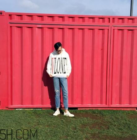 vlone衛(wèi)衣多少錢(qián)？vlone衛(wèi)衣價(jià)格